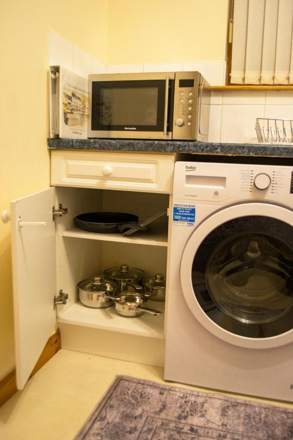 Superb 2 Bedroom Flat - Refurbished Dec 2024 インヴァネス エクステリア 写真